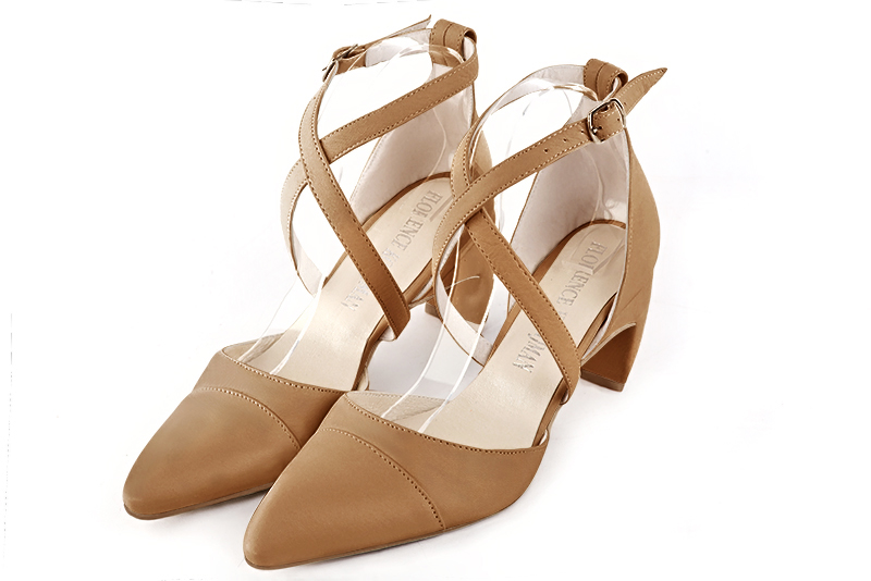 Chaussure femme brides beige camel Chaussure c t s ouverts